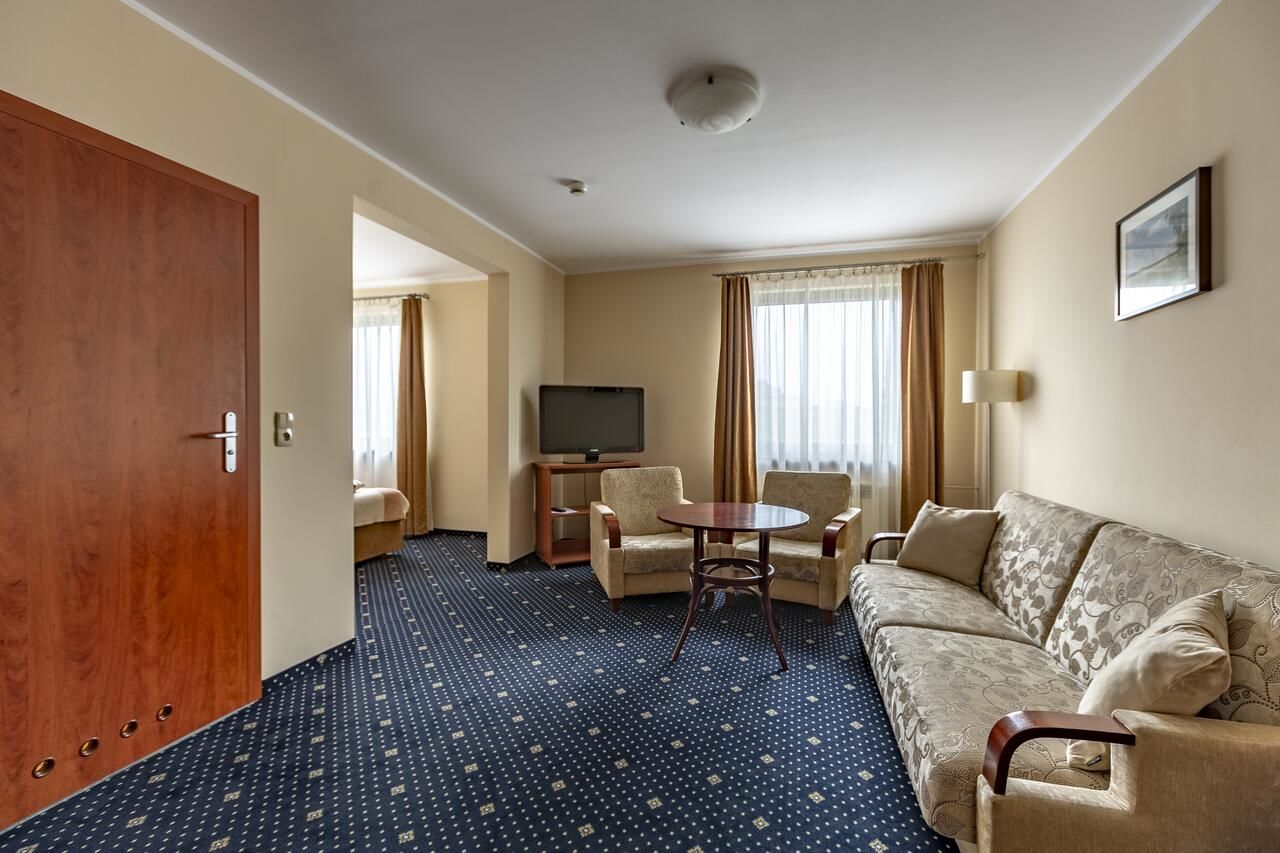 Отель Hotel Almarco Сьрода-Велькопольска-19